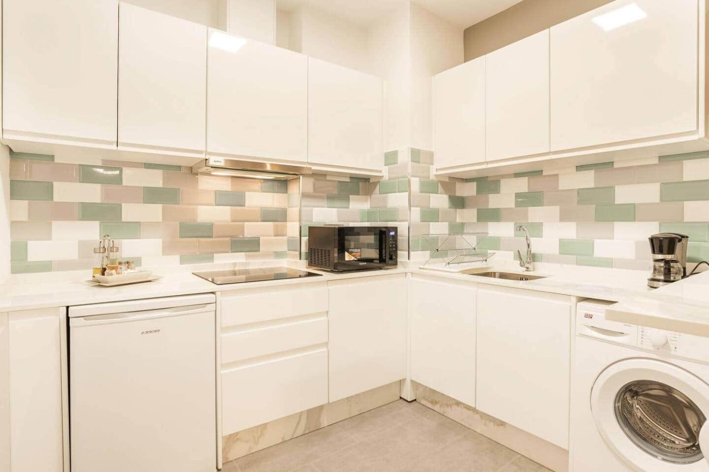 La Pimentera Central Apartments - Con Patio Privado Марбеля Екстериор снимка