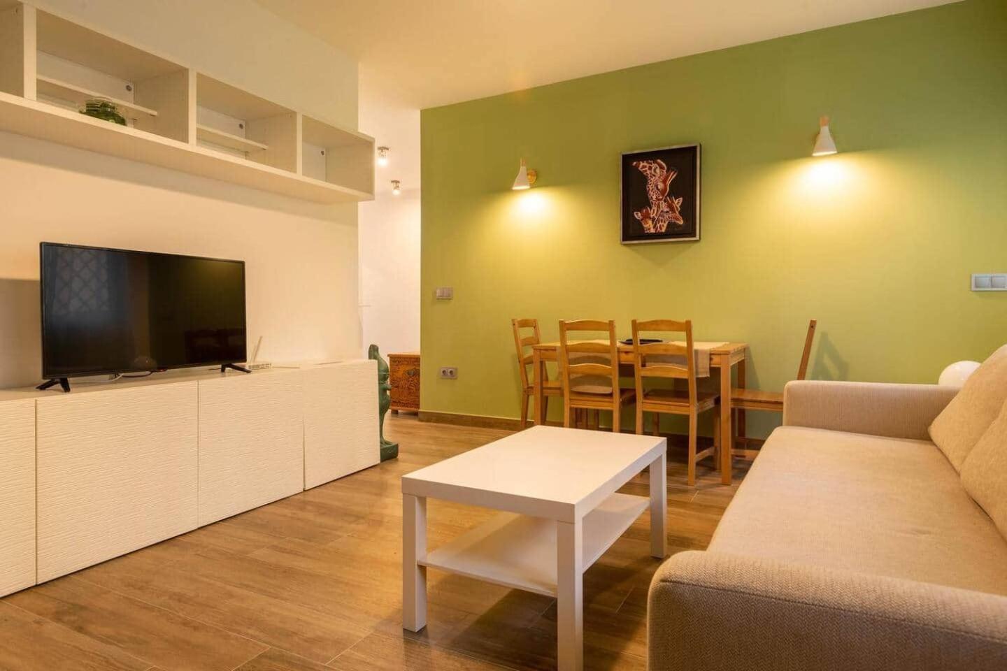 La Pimentera Central Apartments - Con Patio Privado Марбеля Екстериор снимка