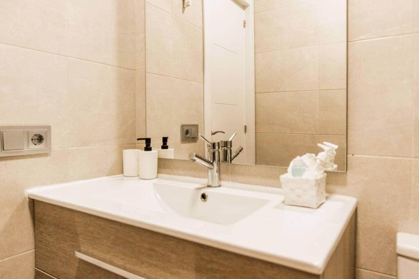 La Pimentera Central Apartments - Con Patio Privado Марбеля Екстериор снимка